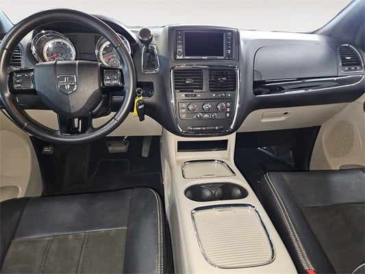 2019 Dodge Grand Caravan SXT in Grand Haven, MI - Preferred Auto Advantage