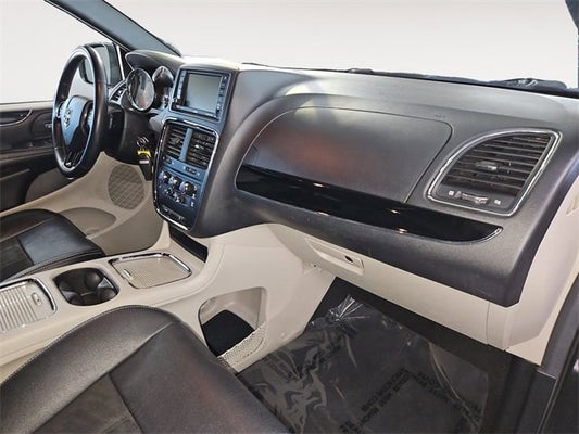 2019 Dodge Grand Caravan SXT in Grand Haven, MI - Preferred Auto Advantage