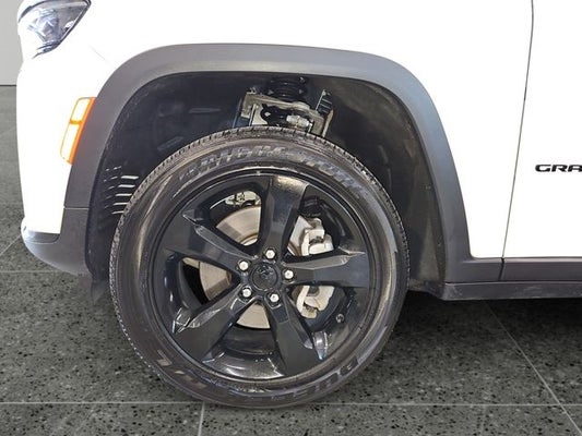 2023 Jeep Grand Cherokee L Altitude 4x4 in Grand Haven, MI - Preferred Auto Advantage